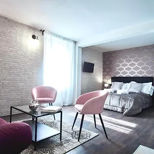  Apartament Chiclife - Shenkin Sarona, Santa Caterina & Museums Włochy
